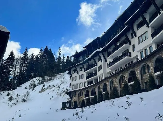 Amare, гранд манастира *