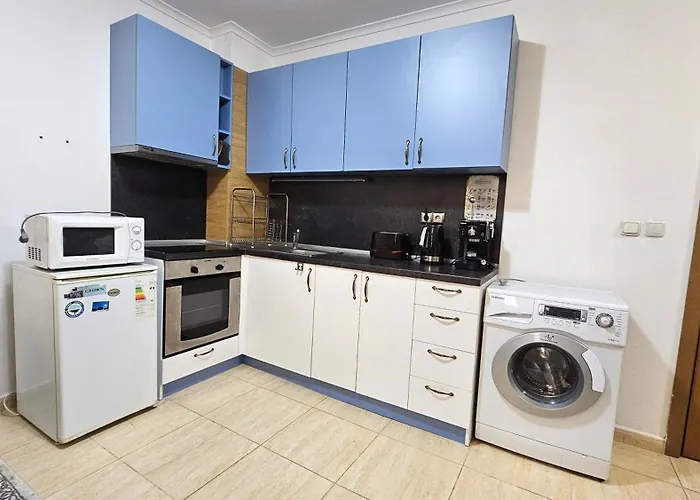 Amare, гранд манастира Pamporovo